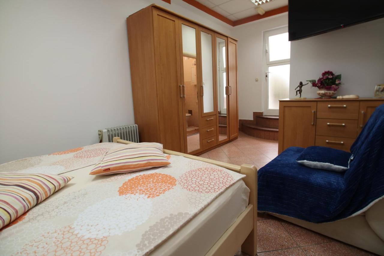 Apartments Villa Split Podstrana Bagian luar foto