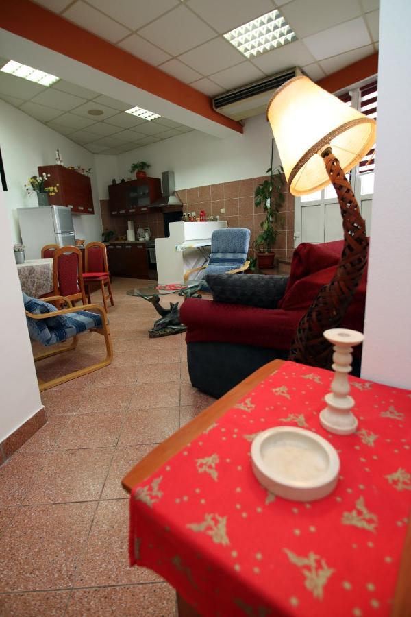 Apartments Villa Split Podstrana Bagian luar foto